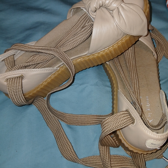 SOLD. OUT - Picture 4 of 11